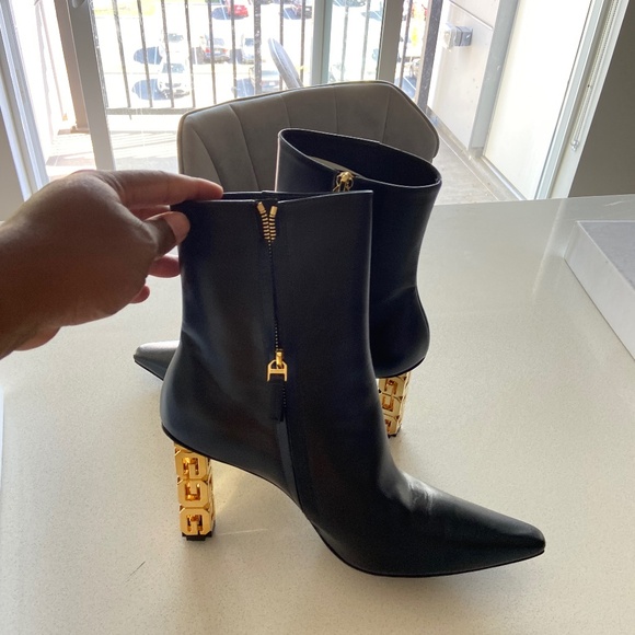 Givenchy ankle boots - Picture 1 of 12